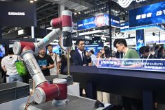 “人工智能手艺有高效的计较和多源数据融