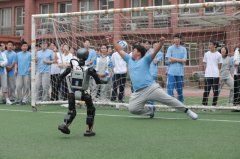 <b>中小学人工智能教育的“课程、讲授、支持、师</b>